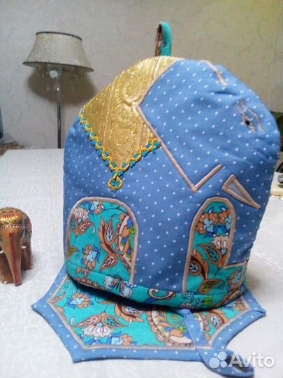 Грелка и салфетка под чайник