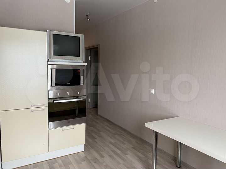 1-к. квартира, 48 м², 9/17 эт.