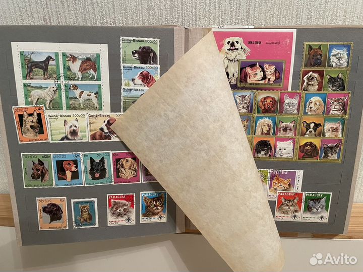 Альбом с коллекцией марок (кошки и собаки) 438шт