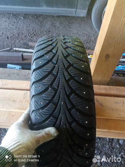 Sava Eskimo Stud 195/60 R15 88M