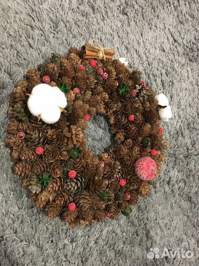 Новогодний венок ручной работы