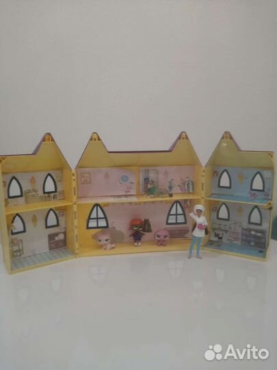 Замок игрушка