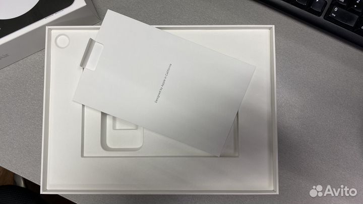 Коробка от iPad Air