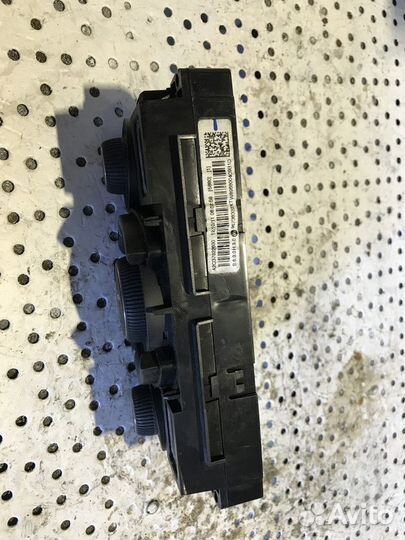 Блок управления климатом Peugeot 3008 1.6 turbo ep