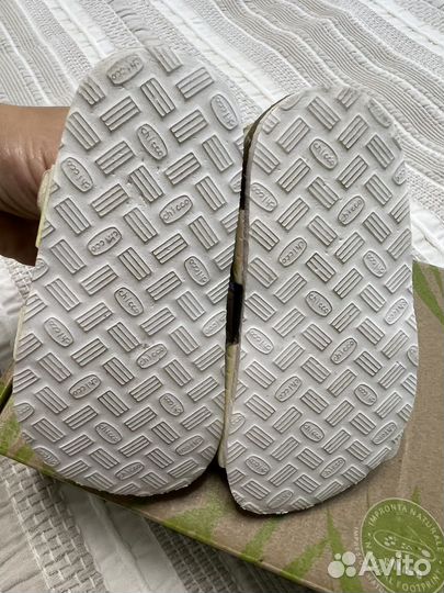 Сандали для девочки chicco
