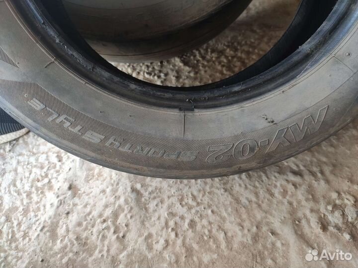 Bridgestone MY-02 Sporty Style 195/60 R15