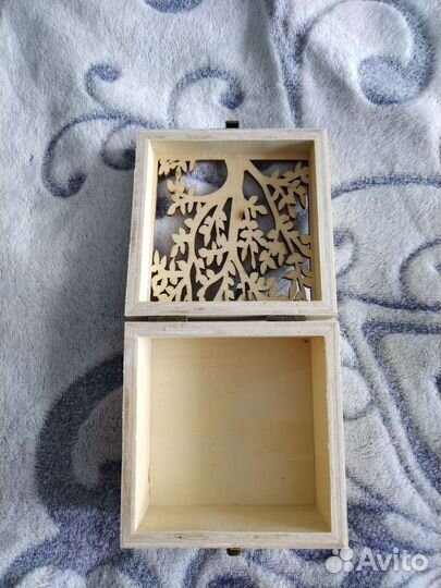Шкатулка деревянная
