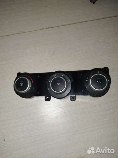 Блок управления климатом Kia ceed 1