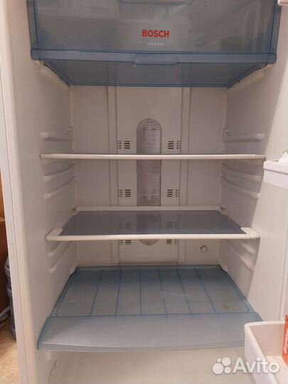 Холодильник Bosch intelligent frost free 44