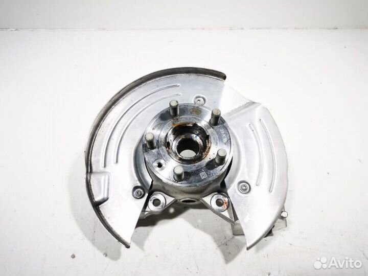 Кулак задний правый Land Rover Discovery Sport