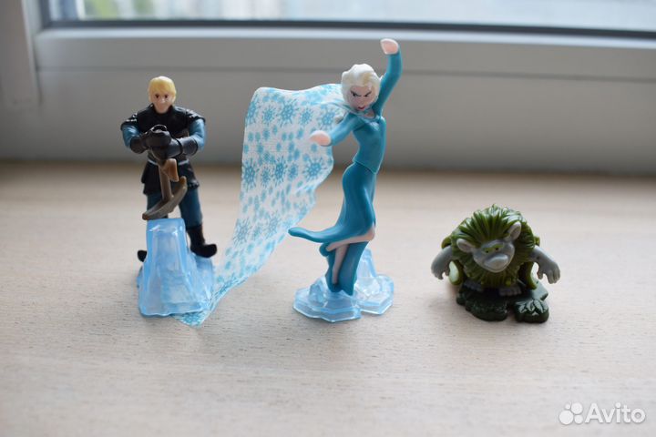 Киндер сюрприз Холодное сердце и Марвел