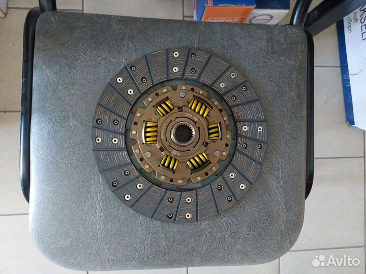Диск сцепления Pajero II/L200 94-99