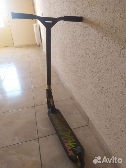Трюковой самокат новый