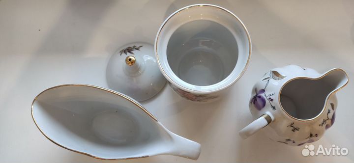 Сахарница и 2 молочника