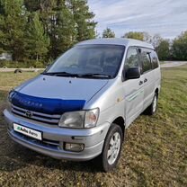 Toyota Town Ace Noah 2.2 MT, 1997, 410 000 км, с пробегом, цена 490 000 руб.