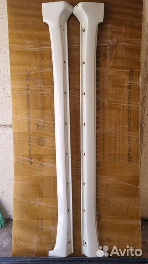 Накладки на пороги Land Cruiser 200