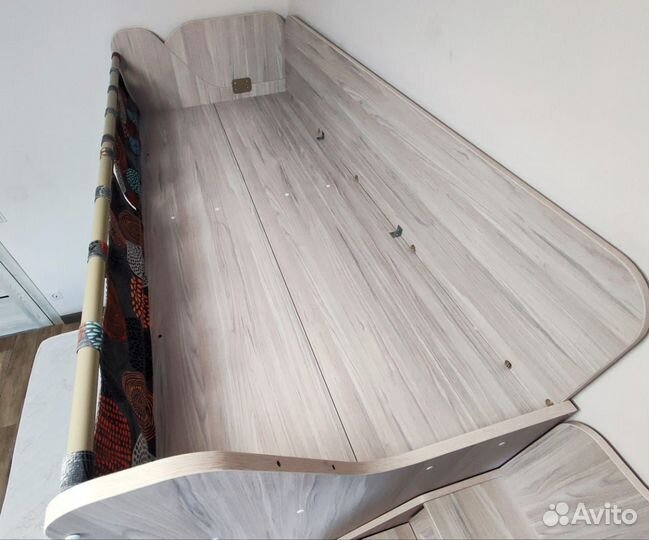 Двухъярусная кровать бу с матрасами