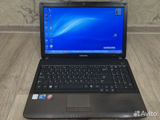 Ноутбук samsung R540
