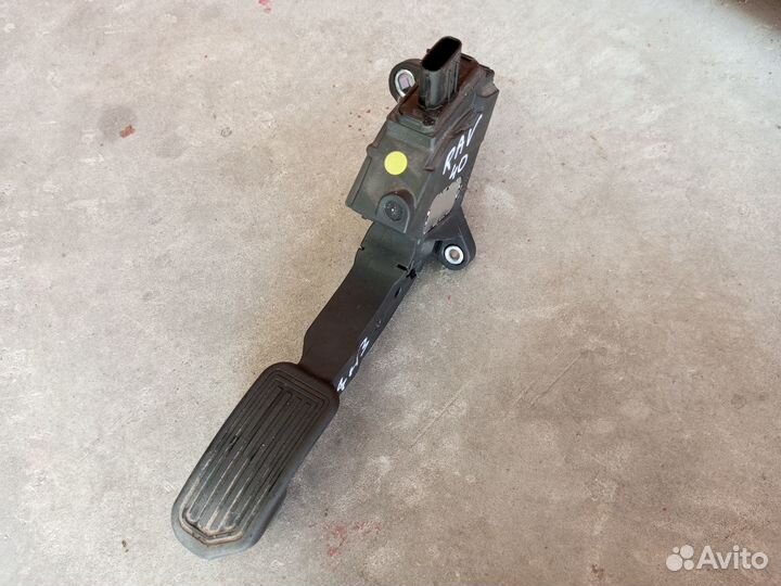 Педаль газа Toyota RAV4 40 2012-19 2Adfhv