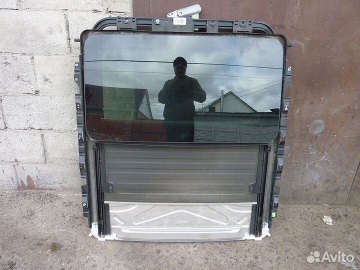 Люк крыши в сборе с мотором стекло BMW E60