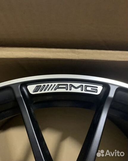 Диски оригинальные кованные задние на Mercedes Ben