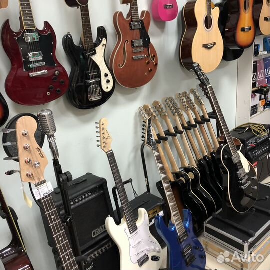 Гитара с подключением
