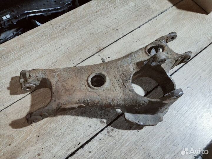 Рычаг задний правый Volvo Xc90 D5244T4 2006