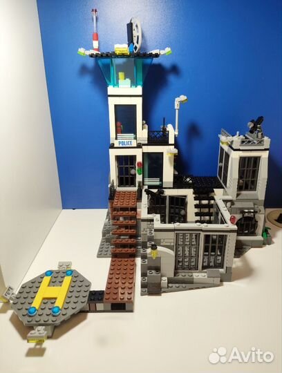 Lego city 60130, Остров-тюрьма, 754 детали