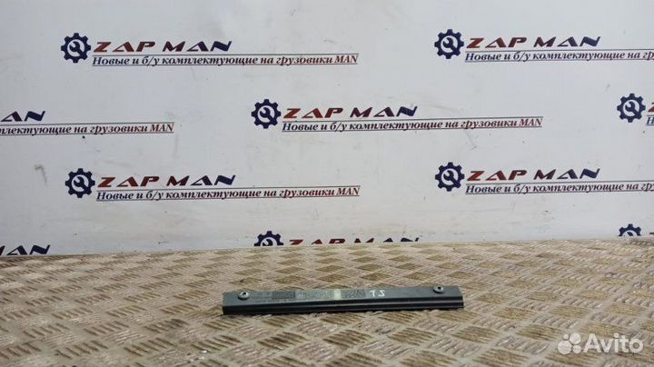 Накладка обшивки крыши кабины левая Man Tga Tgs