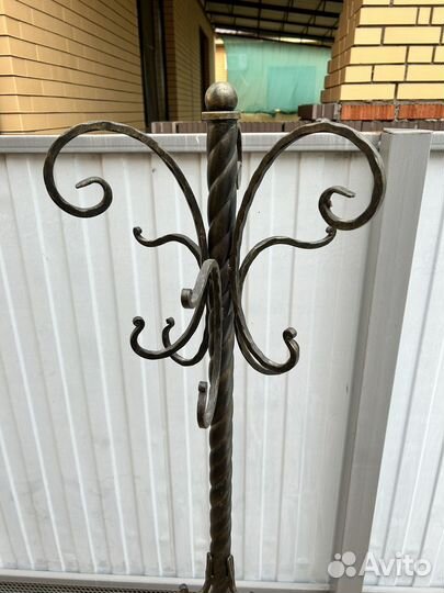 Вешалка напольная кованная