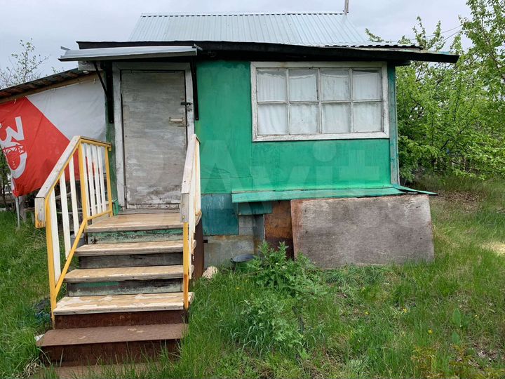 Дача 20 м² на участке 6 сот.