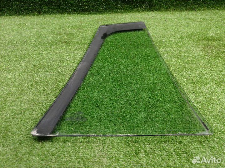 Стекло двери (форточка) заднее левое Ford Fusion