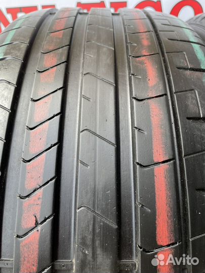 Pirelli P Zero PZ4 245/45 R19 102Y