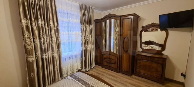 2-к. квартира, 75 м², 1/9 эт.
