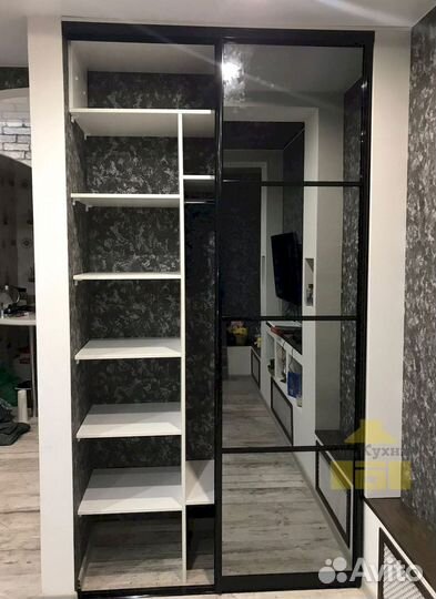 Угловой шкаф