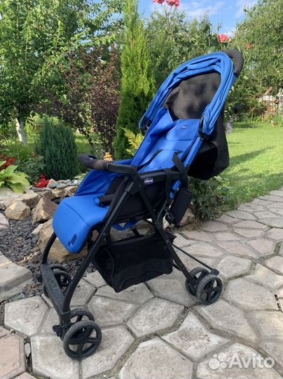 Прогулочная коляска chicco
