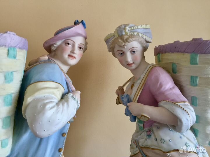 Парные антикварные статуэтки.50 см. Франция