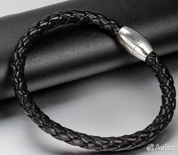 Кожаный браслет