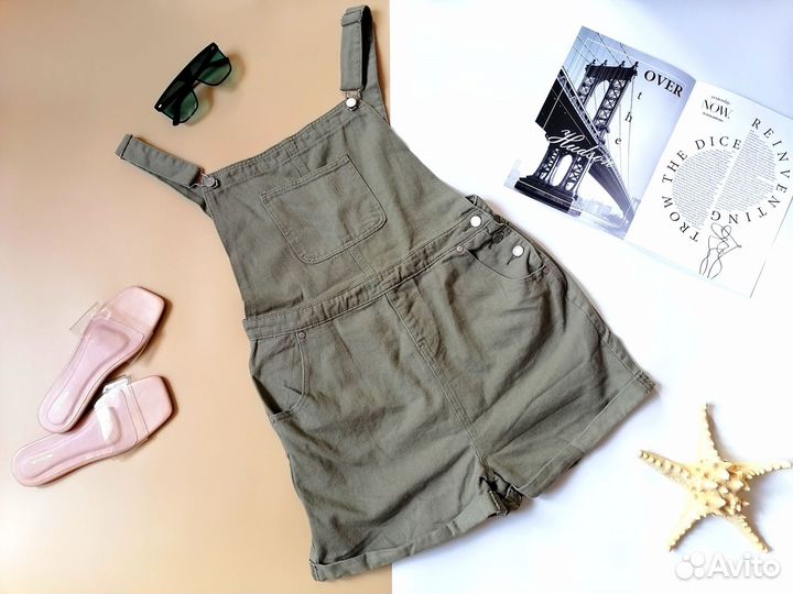 Джинсовый комбинезон 50р новый