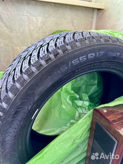 Nokian Tyres Hakkapeliitta 8 SUV 215/55 R17 98T