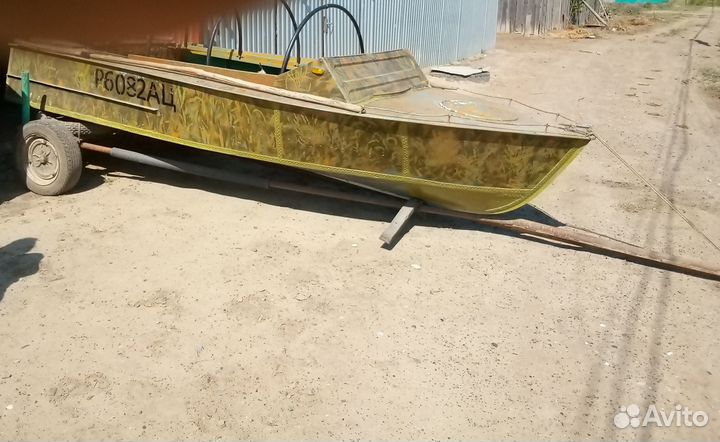 Продажа лодки с мотором