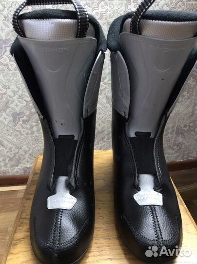 Горнолыжные ботинки