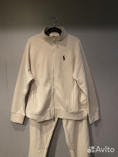 Спортивный костюм женский