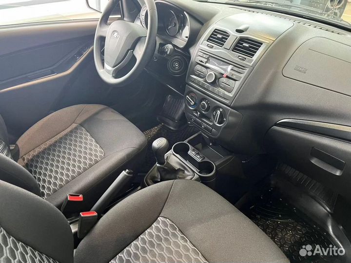 LADA Granta 1.6 МТ, 2023