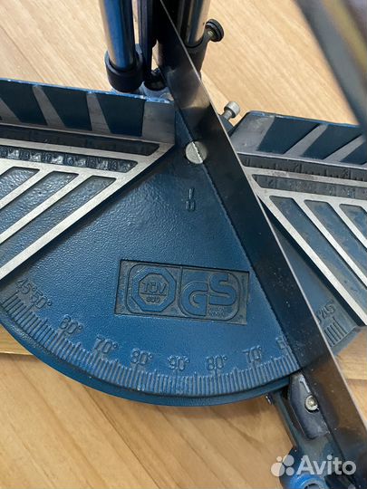 Стусло поворотное