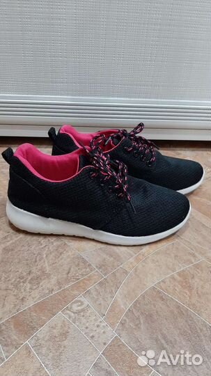 Кроссовки для девочки 35