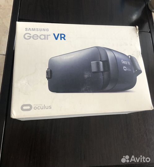 Очки виртуальной реальности oculus