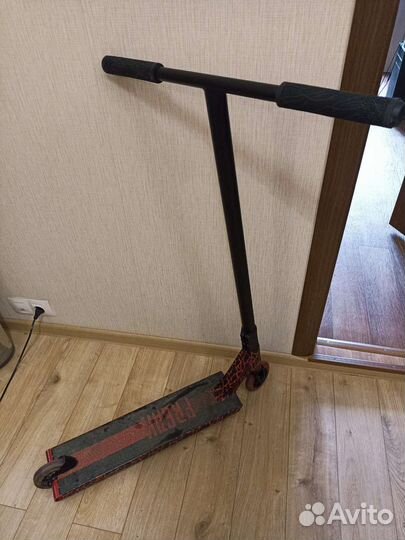 Трюковой самокат tech team