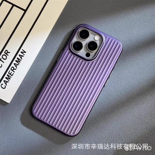 Чехол на iPhone