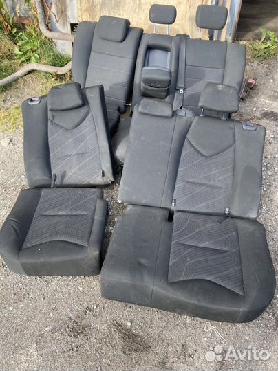 Заднее сиденье Peugeot 308 SW